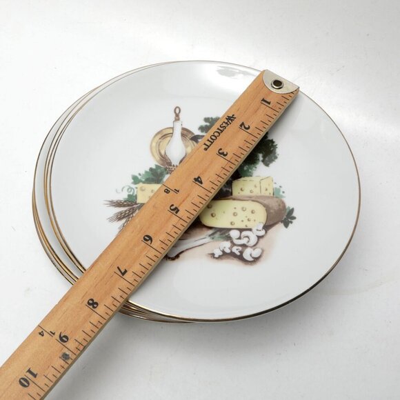 RARE 1960s Kahla German Republic Porcelain Appetizer Plates - Set of 7! 🧀🍷 - Picture 3 of 14